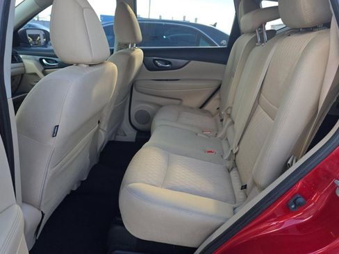 Used 2017 Nissan Rogue SV FWD image 14