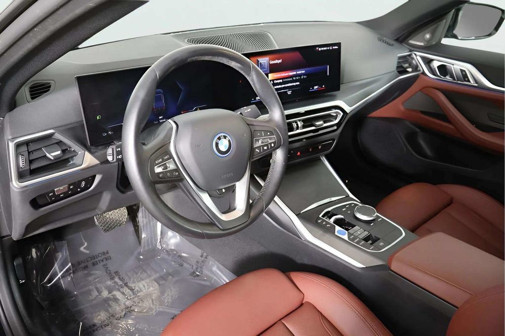 Used 2023 BMW i4 eDrive35 w/ Premium Package RWD image 31