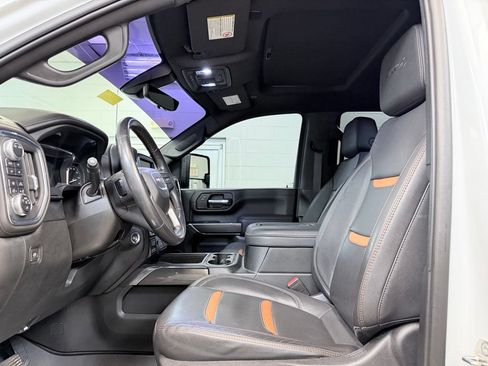 Used 2022 GMC Sierra 2500 AT4 w/ AT4 Premium Plus Package AWD/4WD image 16