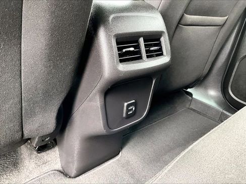 Used 2024 Chevrolet Equinox LS w/ LS Convenience Package image 25