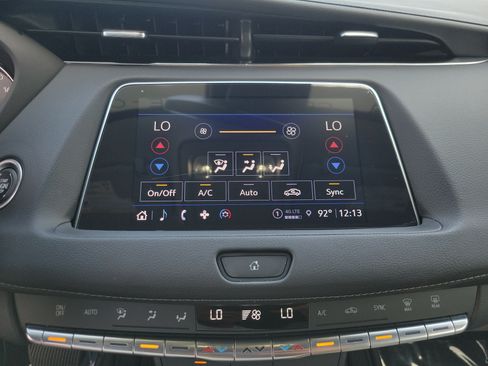 Certified 2023 Cadillac XT4 Luxury FWD image 21