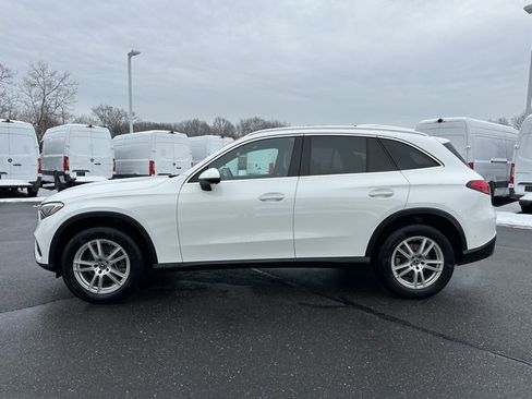 Certified 2025 Mercedes-Benz GLC 300 4MATIC image 4