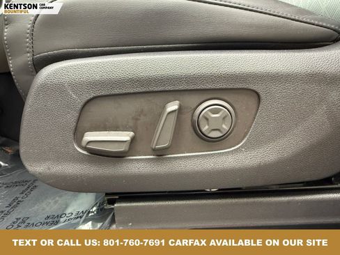 Used 2025 Kia Carnival image 31