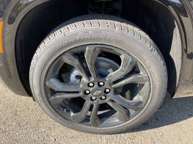 New 2027 Chevrolet Traverse RS w/ LPO, Floor Liner Package AWD/4WD image 10