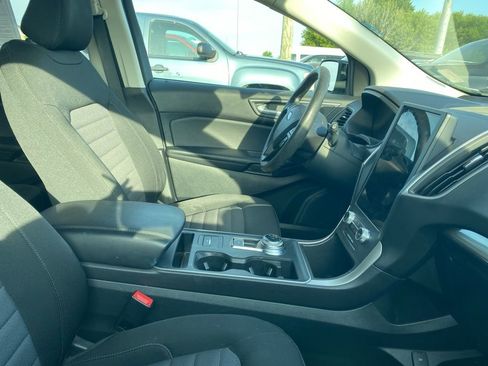 Used 2022 Ford Edge SE w/ Black Appearance Package AWD/4WD image 6