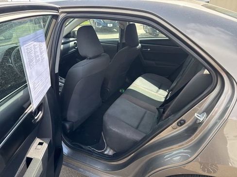 Used 2018 Toyota Corolla LE FWD image 10