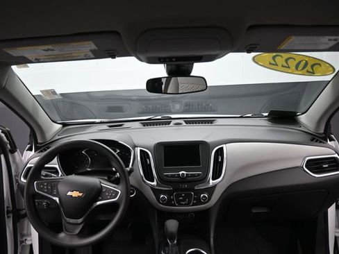 Used 2022 Chevrolet Equinox LS w/ LS Convenience Package AWD/4WD image 35