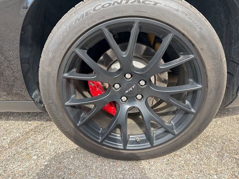 Used 2016 Dodge Challenger SRT Hellcat image 22