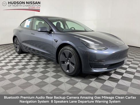 Used 2023 Tesla Model 3 Standard Range RWD image 1