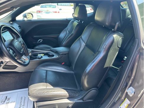 Used 2018 Dodge Challenger SXT Plus RWD image 12