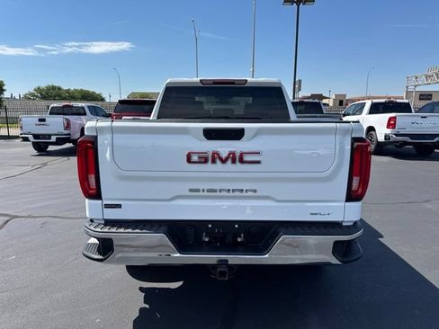 Used 2022 GMC Sierra 1500 SLT AWD/4WD image 4