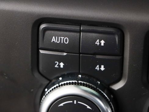 Used 2024 GMC Sierra 2500 AT4 w/ AT4 Premium Plus Package image 24