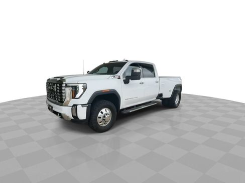 Used 2025 GMC Sierra 3500 Denali w/ Denali Reserve Package AWD/4WD image 4
