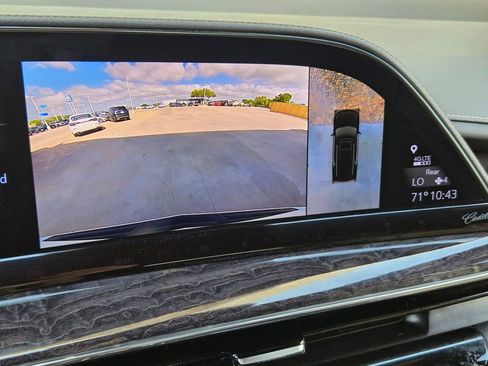 Used 2023 Cadillac Escalade Premium Luxury w/ Performance Package AWD/4WD image 37