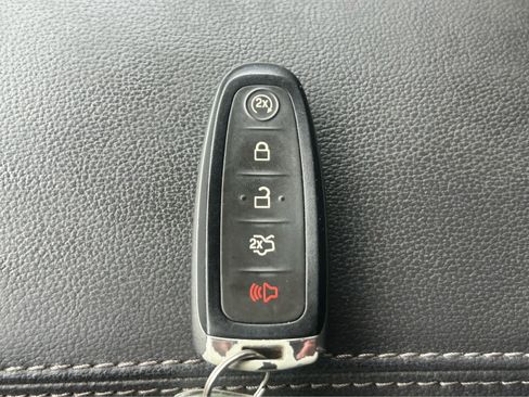 Used 2019 Ford Escape SE FWD image 33