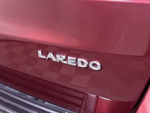 Used 2017 Jeep Grand Cherokee Laredo w/ Quick Order Package 2BE RWD image 32