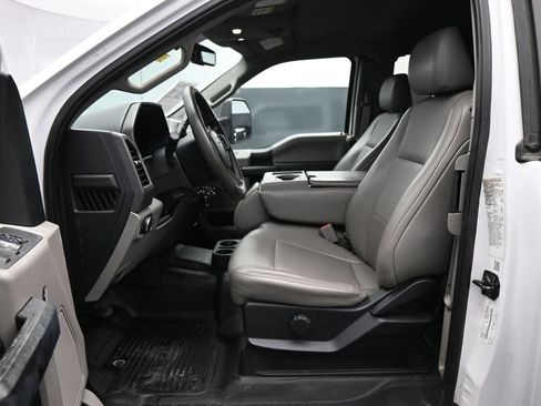 Used 2017 Ford F350 XL w/ Power Equipment Group AWD/4WD image 9