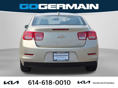 Used 2016 Chevrolet Malibu LT FWD image 10