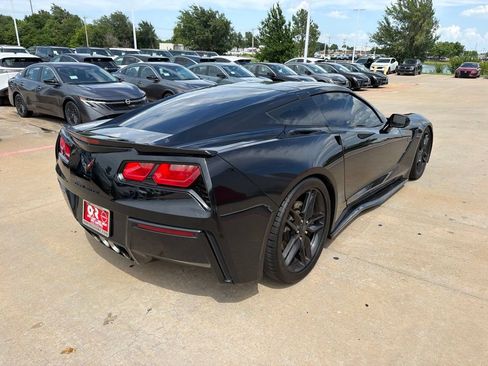 Used 2017 Chevrolet Corvette Stingray Coupe w/ Carbon Flash Badge Package RWD image 5