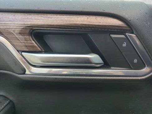 Used 2024 Chevrolet Silverado 1500 LT w/ Leather Package image 28