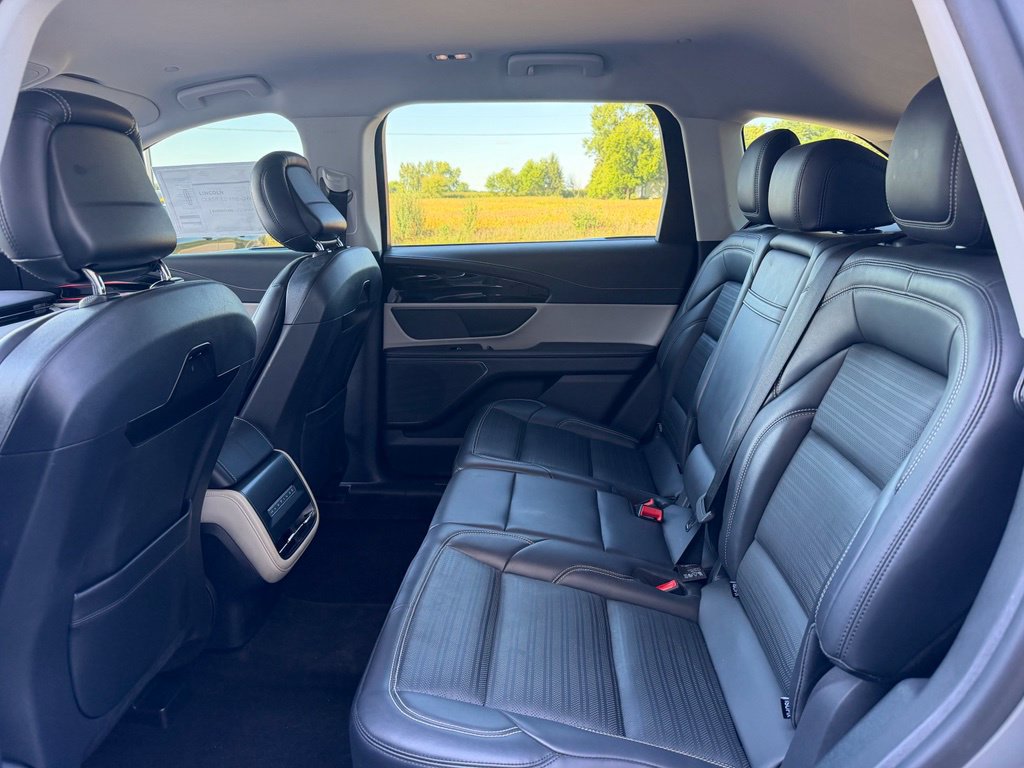Used 2024 Lincoln Nautilus Reserve AWD/4WD image 18