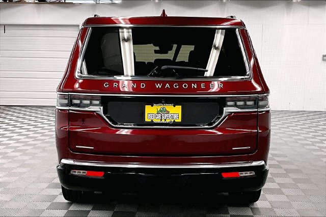 Used 2023 Jeep Grand Wagoneer Series III AWD/4WD image 5