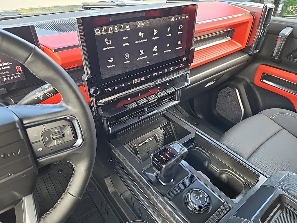 Used 2026 GMC Hummer EV 4x4 Crew Cab w/ Carbon Fiber Edition Package image 28