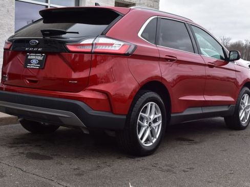 Used 2024 Ford Edge SEL w/ Convenience Package image 15