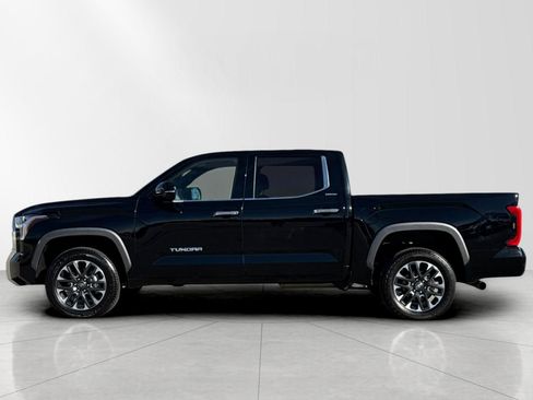 Used 2025 Toyota Tundra Limited AWD/4WD image 8