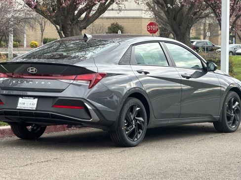 New 2026 Hyundai Elantra Sport image 4