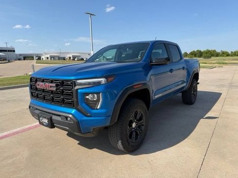 Used 2024 GMC Canyon Elevation w/ Convenience Package RWD image 8