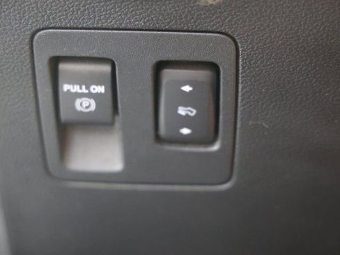 Used 2020 Ford F150 Lariat image 26