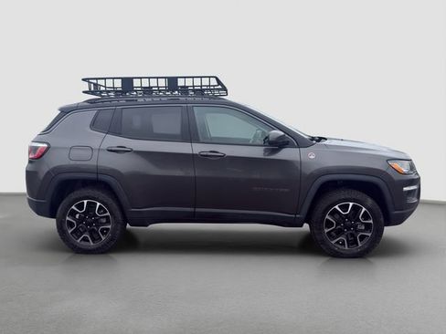 Used 2020 Jeep Compass Trailhawk AWD/4WD image 28