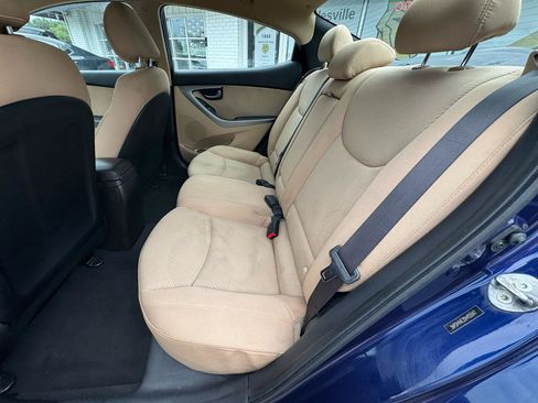 Used 2013 Hyundai Elantra GLS w/ Preferred Pkg FWD image 17