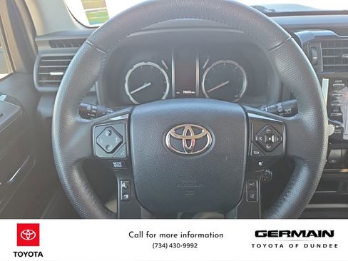 Used 2020 Toyota 4Runner TRD Off-Road Premium image 32