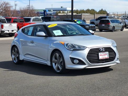 Used 2013 Hyundai Veloster Turbo image 2