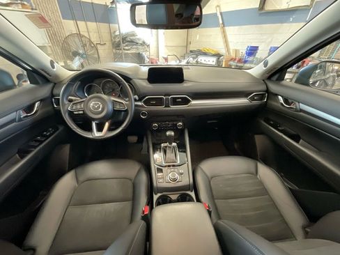 Used 2017 MAZDA CX-5 Touring w/ Preferred Equipment Package image 9