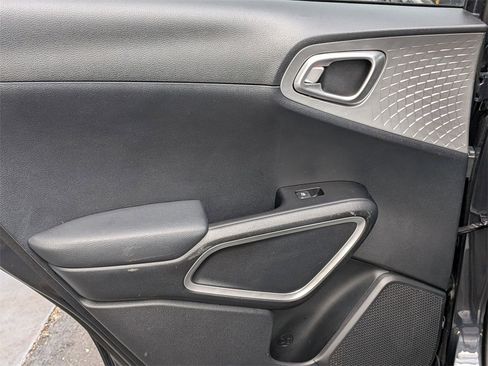 Used 2024 Kia Soul LX w/ Option Group 015 image 27