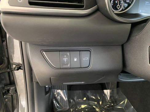 Used 2023 Genesis G70 3.3T image 18