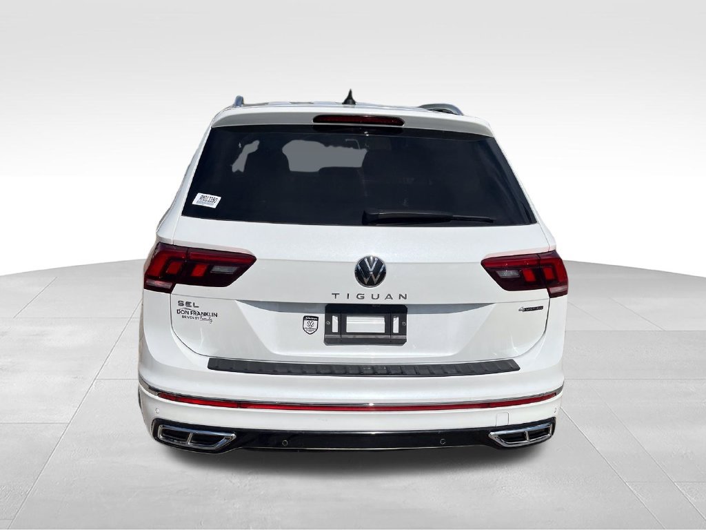 Used 2024 Volkswagen Tiguan SEL R-Line AWD/4WD image 4