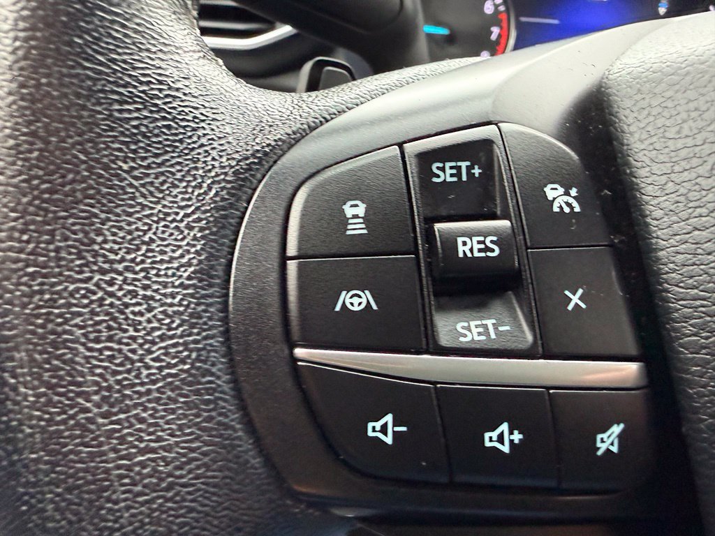 Used 2020 Ford Explorer XLT w/ Equipment Group 202A AWD/4WD image 16