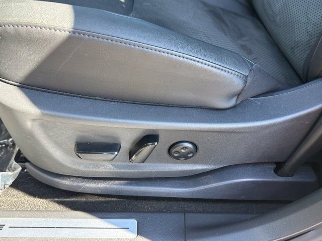 Used 2024 Nissan Ariya AWD image 23