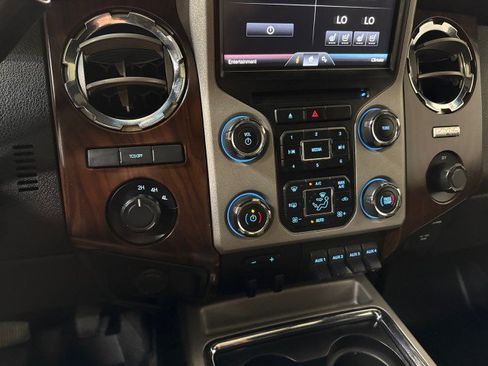 Used 2014 Ford F450 Lariat w/ Lariat Ultimate Package image 26