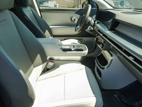 Certified 2026 Hyundai Ioniq 9 SEL AWD/4WD image 22