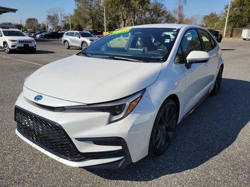 Used 2023 Toyota Corolla SE image 14