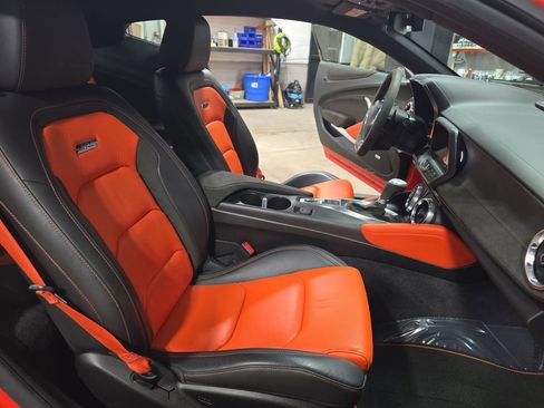 Certified 2018 Chevrolet Camaro SS w/ Hot Wheels Edition RWD image 10