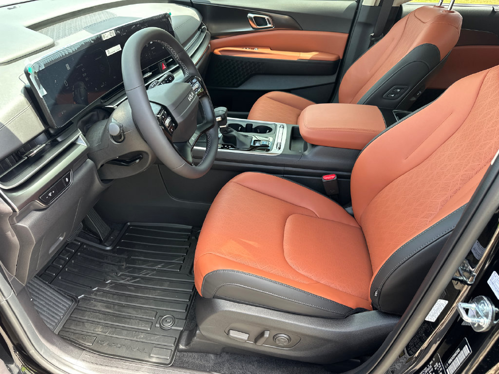 New 2027 Kia Carnival SX w/ Dark Edition Package FWD image 9