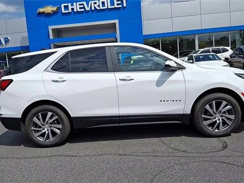 Used 2023 Chevrolet Equinox LT image 9