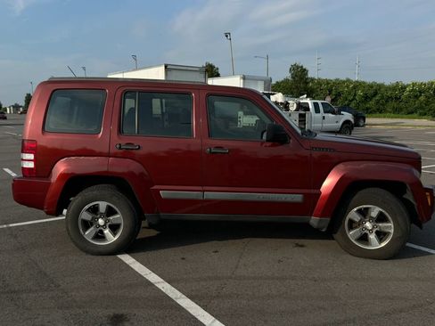 Used 2008 Jeep Liberty Sport RWD image 4