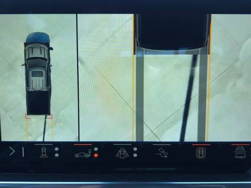 Used 2024 Chevrolet Silverado 1500 LTZ image 36